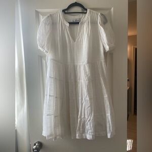 En Saison White Textured V-Neck Tiered Dress